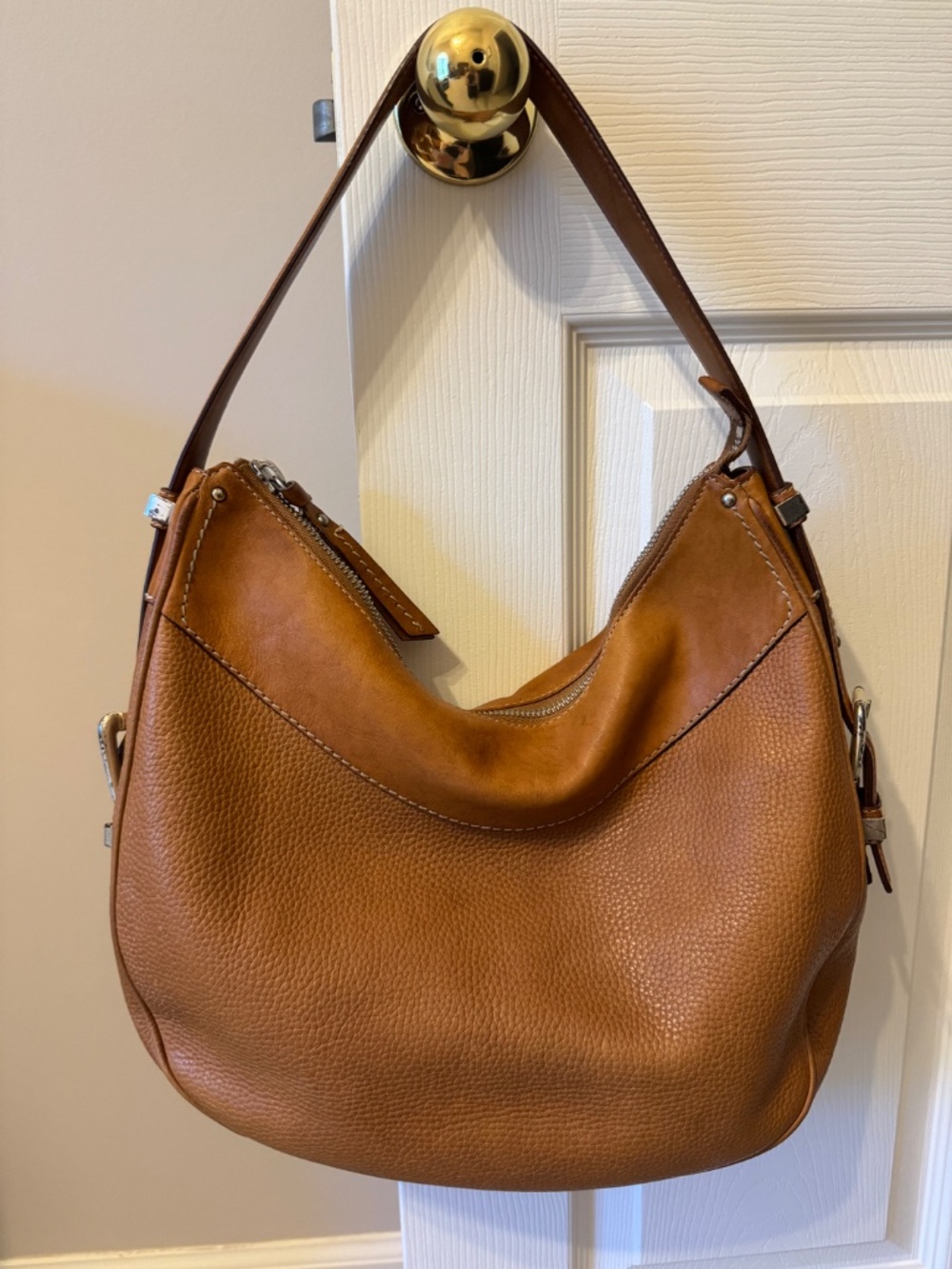 MICHAEL Michael Kors Tan Brown Leather Shoulder Bag